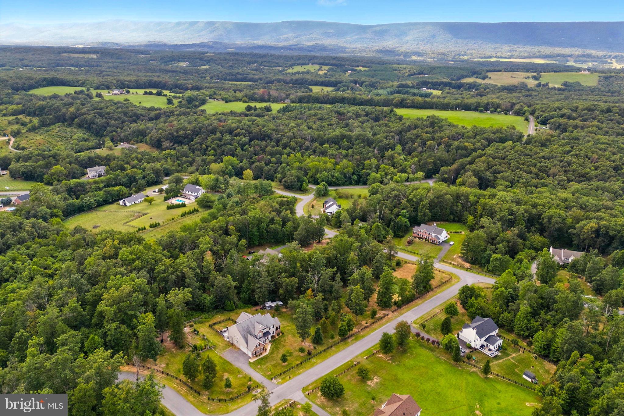 EQUESTRIAN ESTATES - Residential