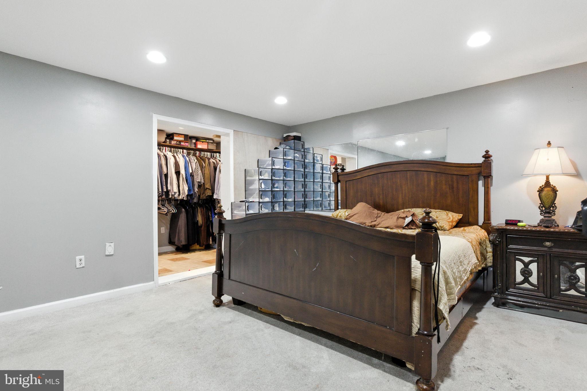 EQUESTRIAN ESTATES - Residential