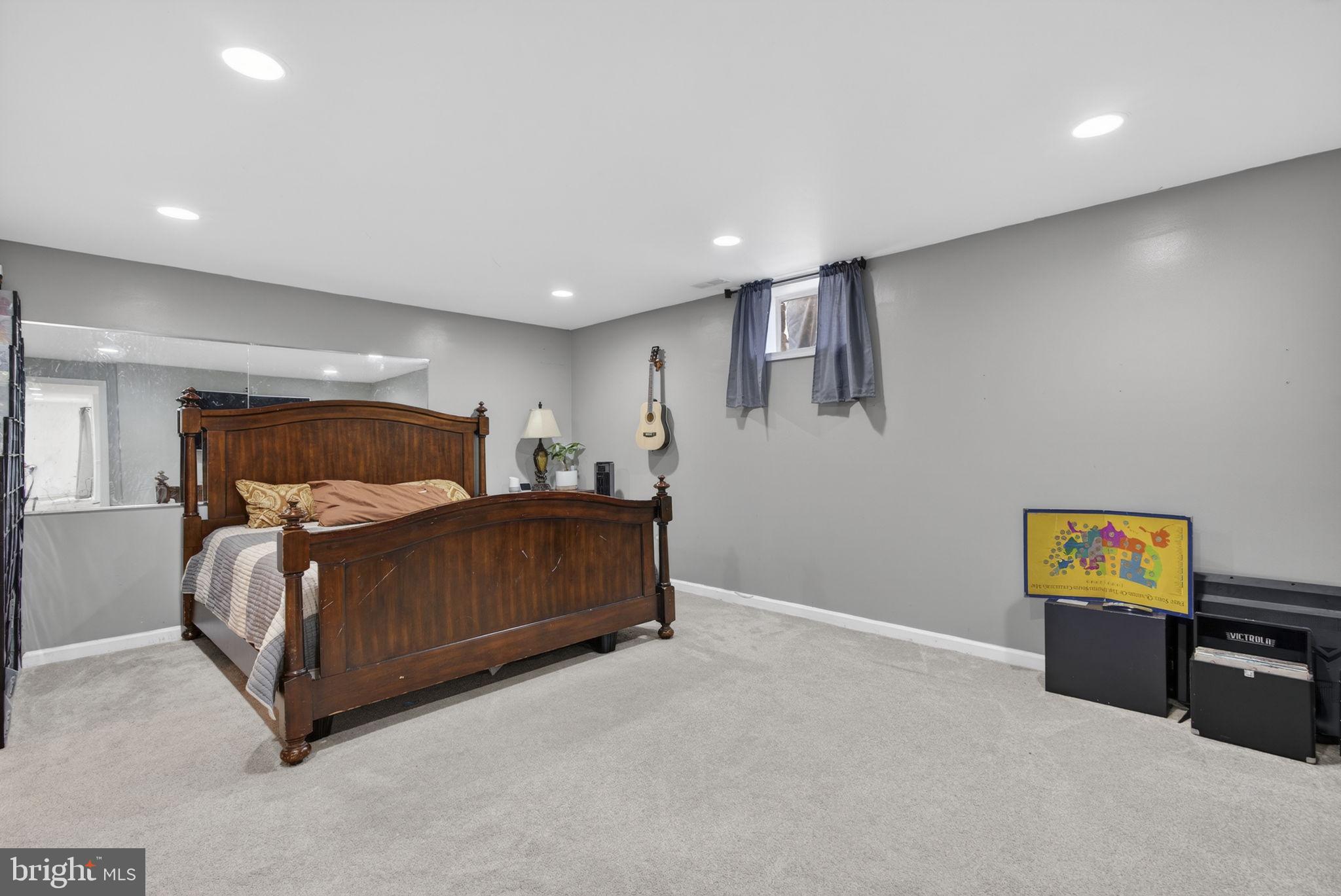 EQUESTRIAN ESTATES - Residential