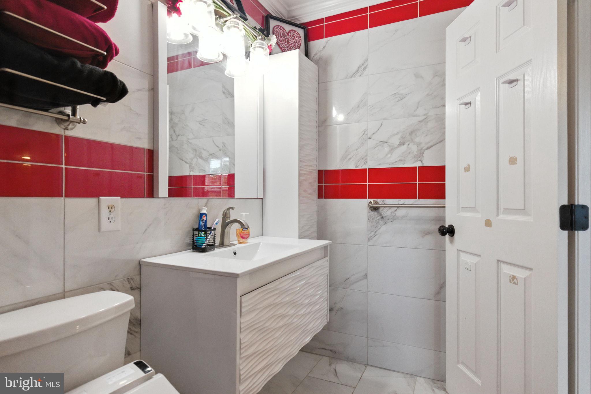 EQUESTRIAN ESTATES - Residential