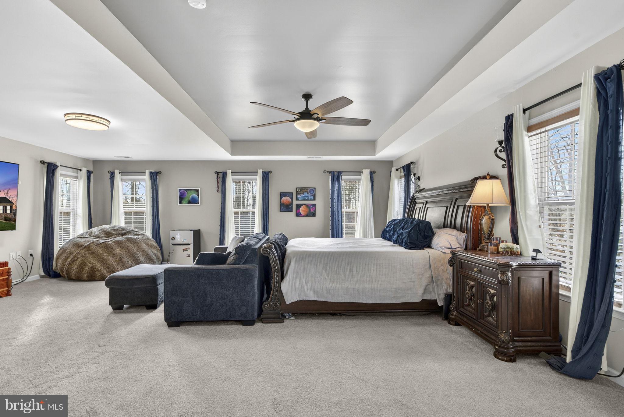 EQUESTRIAN ESTATES - Residential