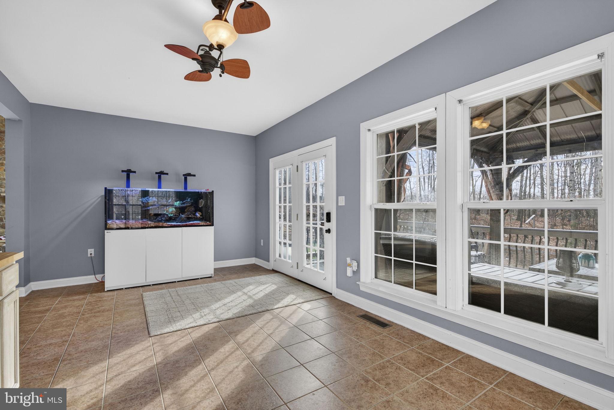 EQUESTRIAN ESTATES - Residential