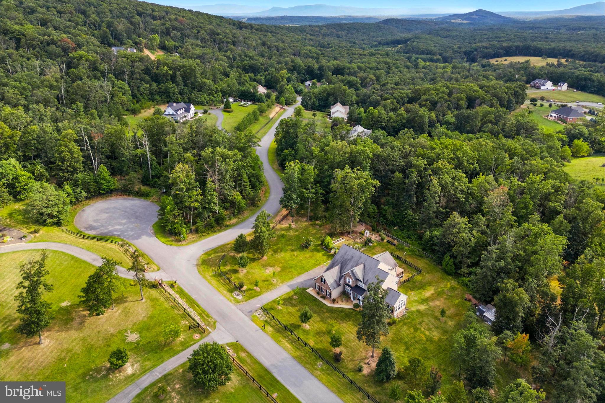 EQUESTRIAN ESTATES - Residential