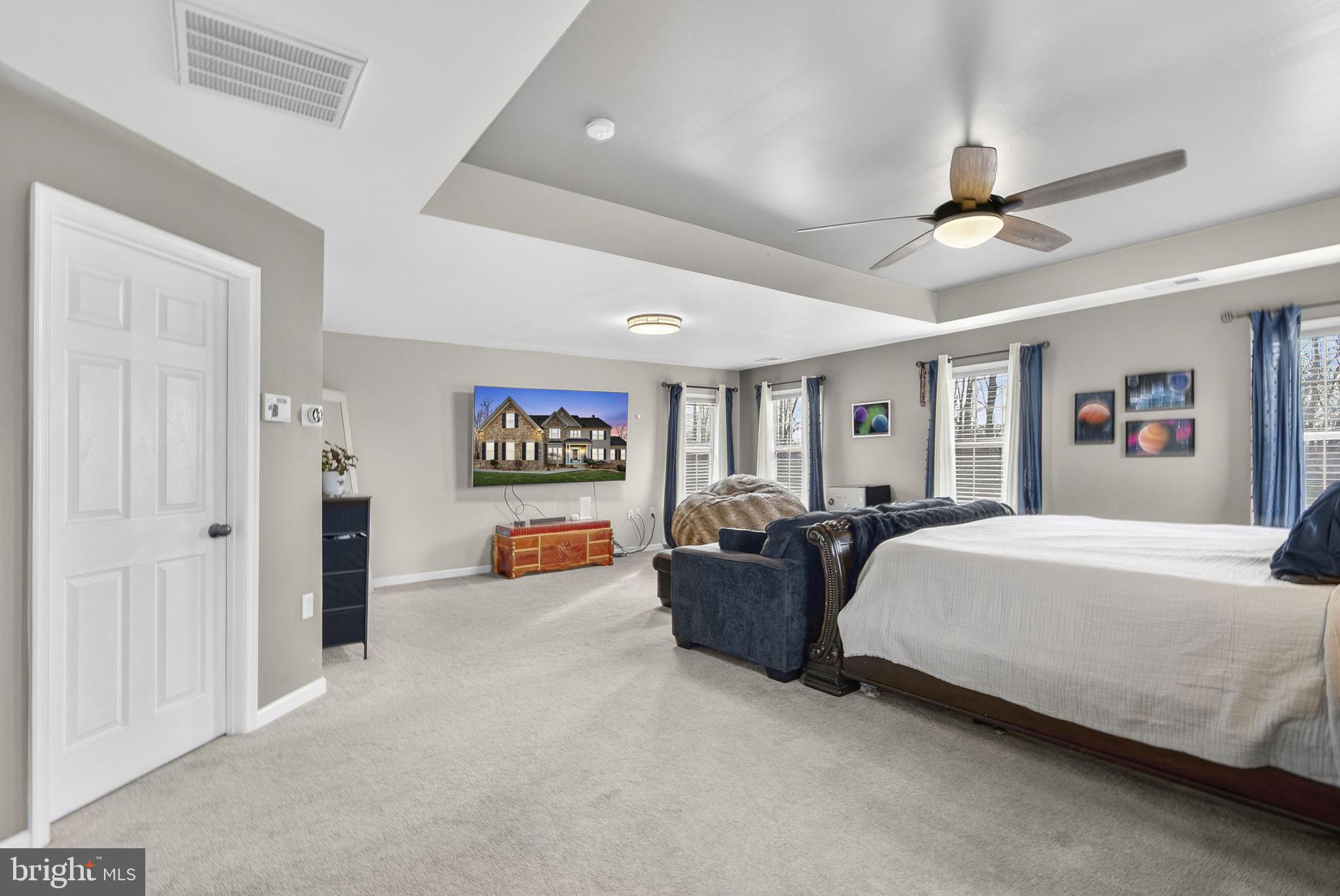 EQUESTRIAN ESTATES - Residential