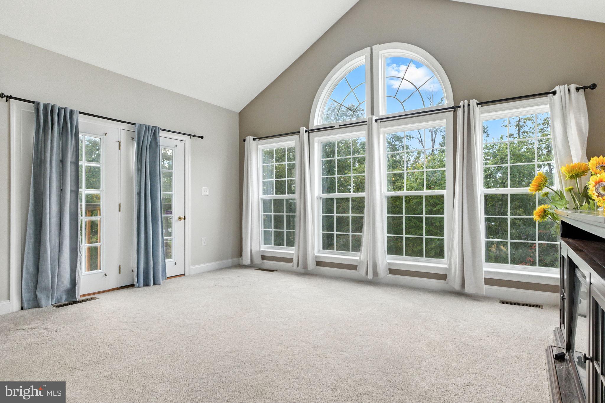 EQUESTRIAN ESTATES - Residential