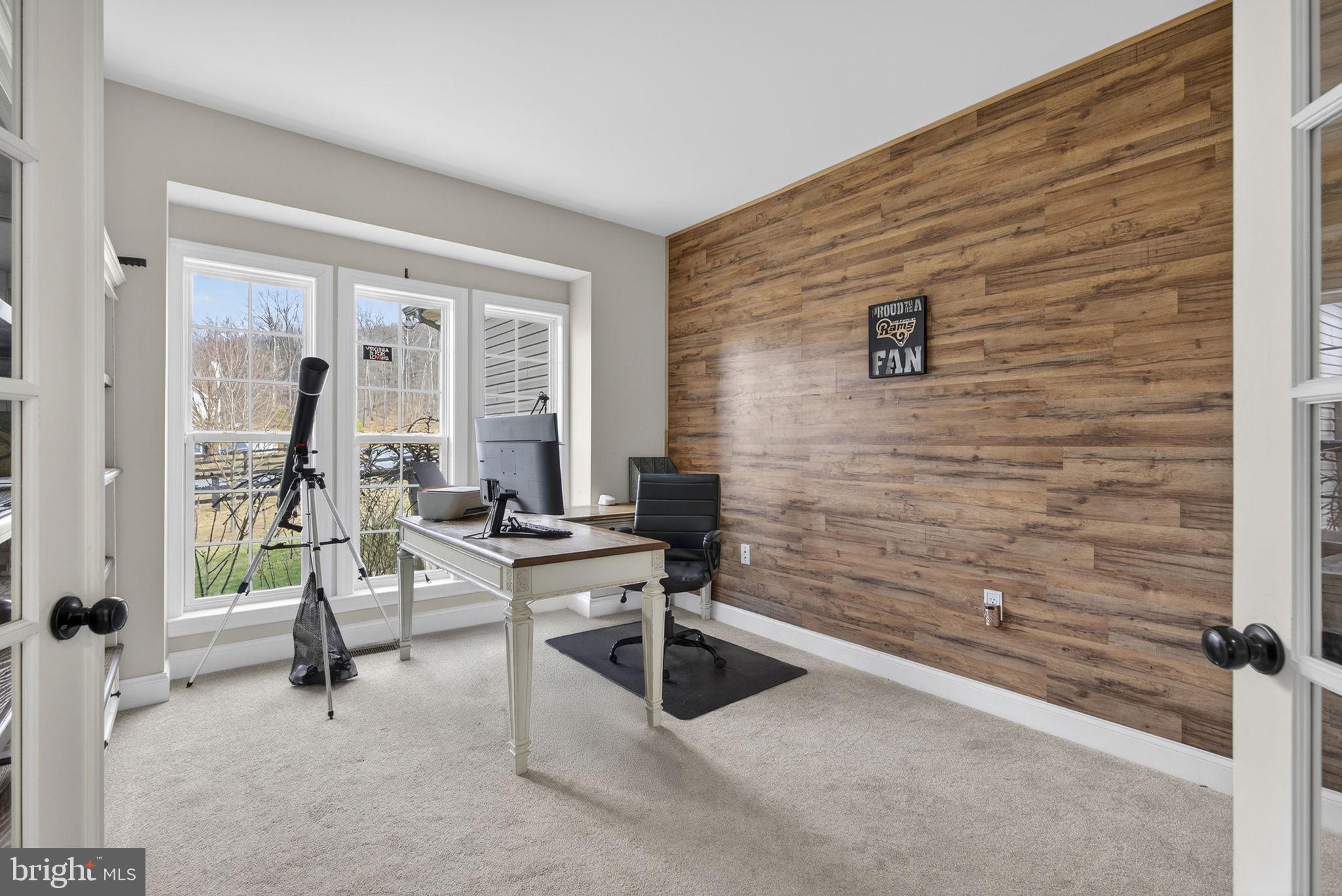 EQUESTRIAN ESTATES - Residential