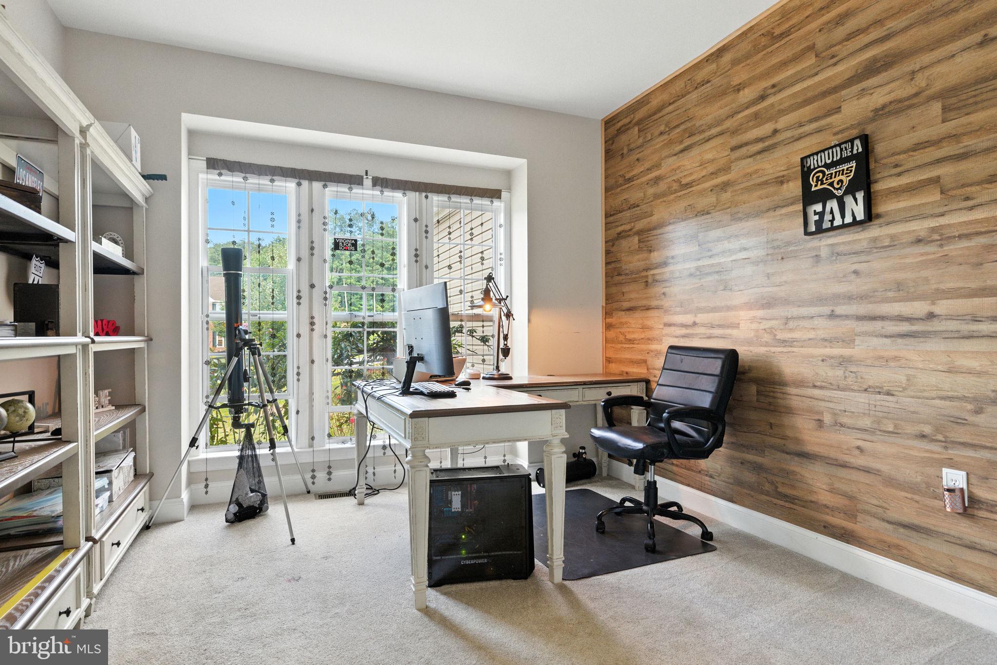 EQUESTRIAN ESTATES - Residential