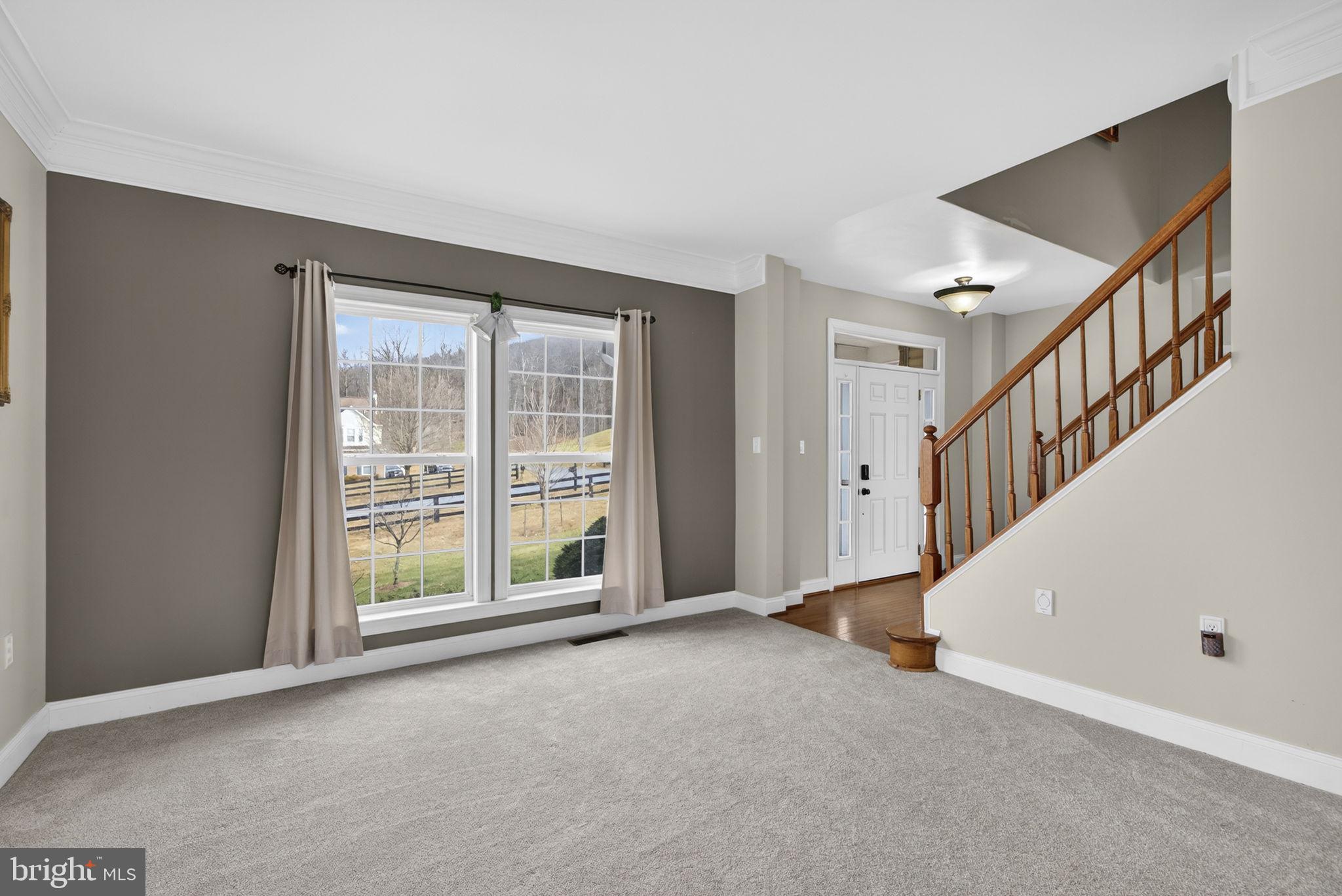 EQUESTRIAN ESTATES - Residential