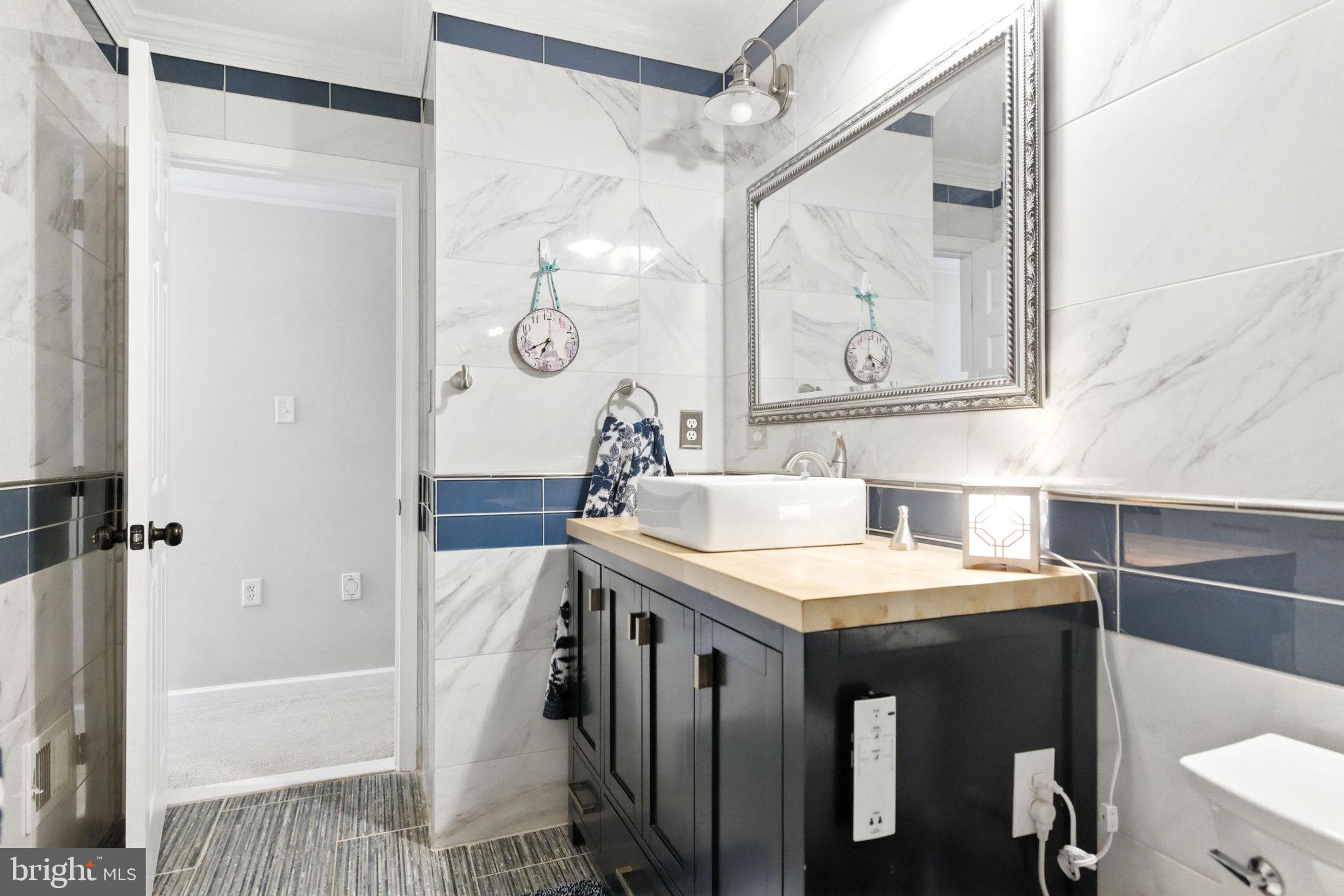 EQUESTRIAN ESTATES - Residential