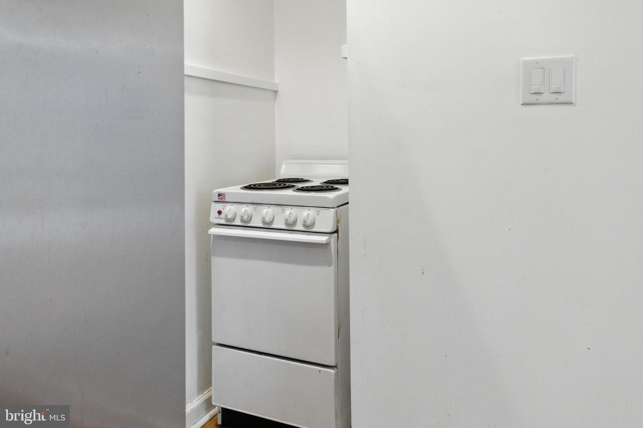 EQUESTRIAN ESTATES - Residential