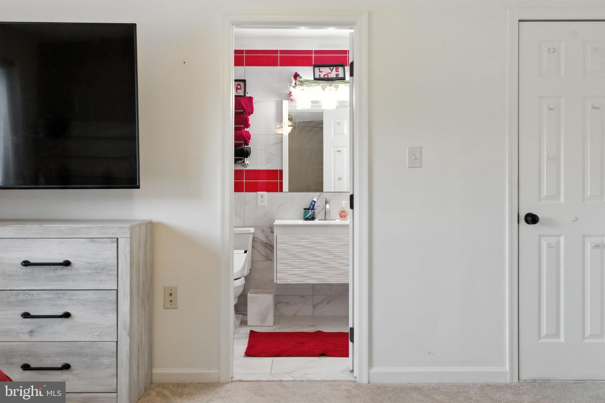 EQUESTRIAN ESTATES - Residential