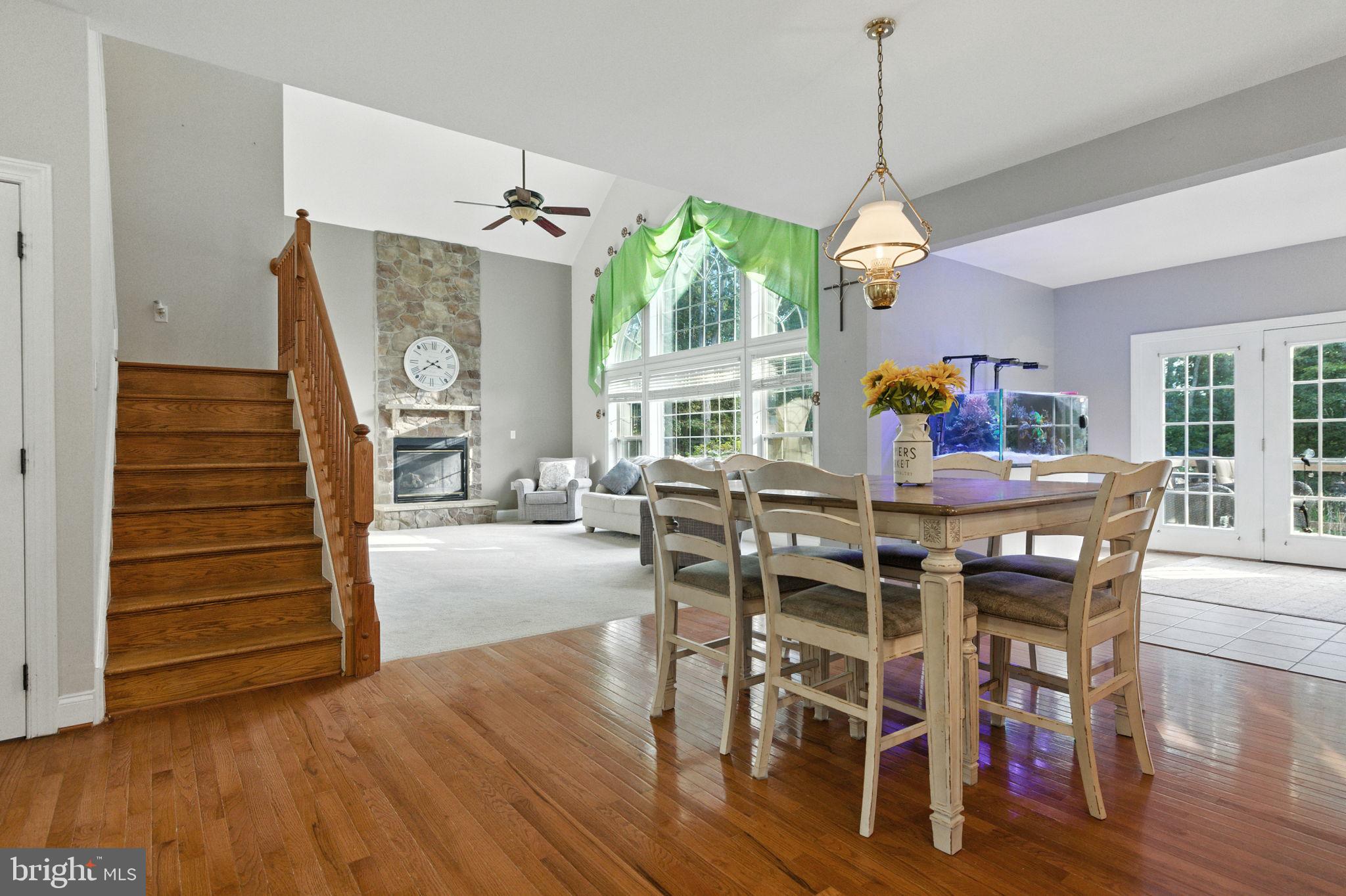 EQUESTRIAN ESTATES - Residential