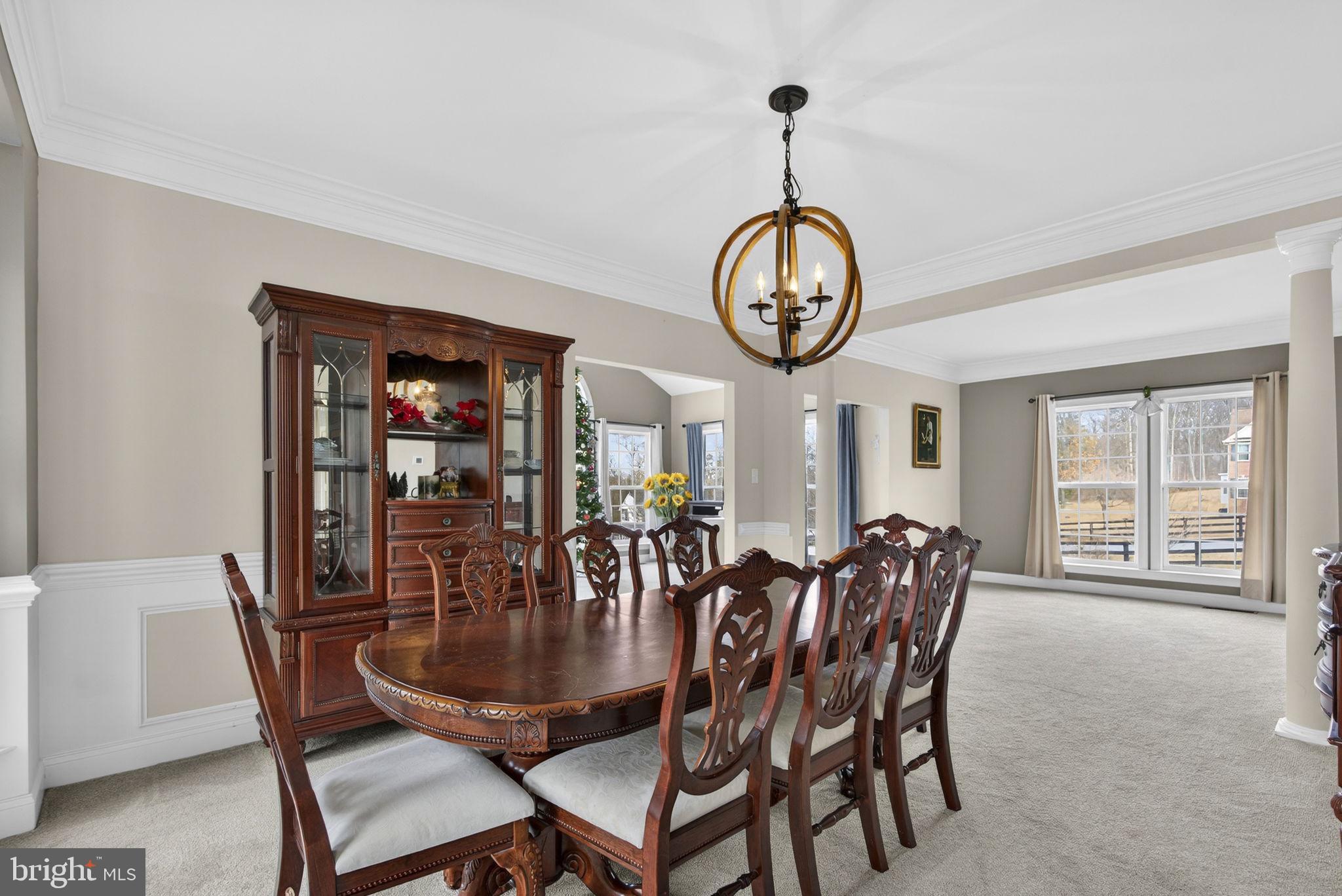 EQUESTRIAN ESTATES - Residential