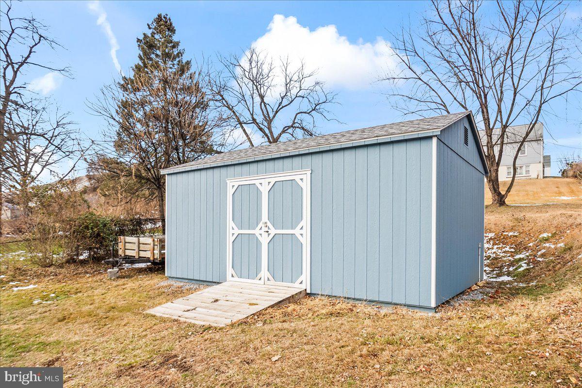 CHAMBERS HILL - Residential