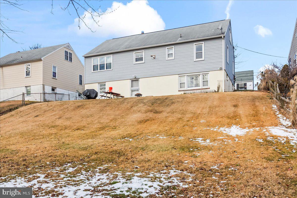 CHAMBERS HILL - Residential