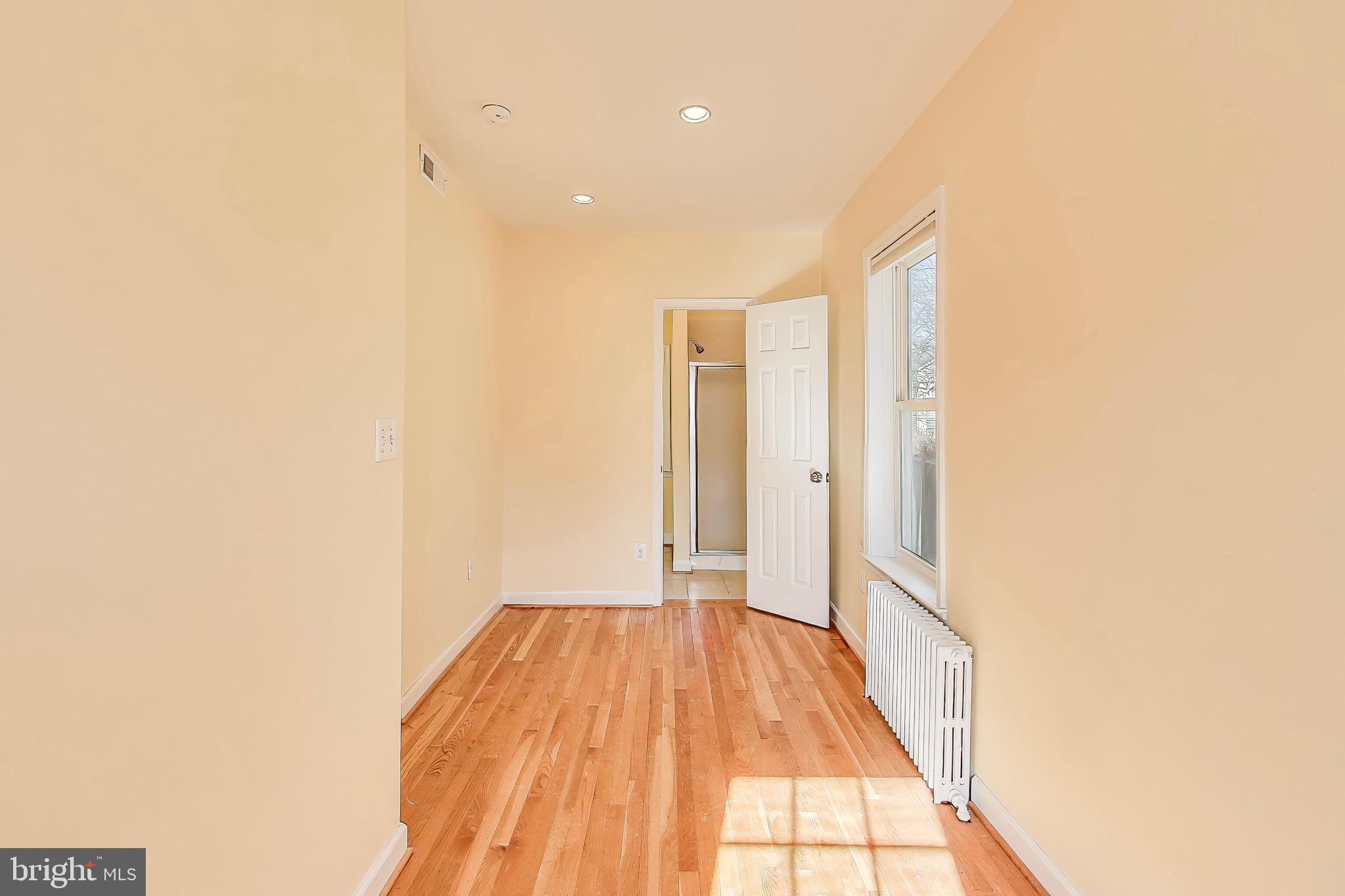 ROSEDALE PARK - Residential Lease