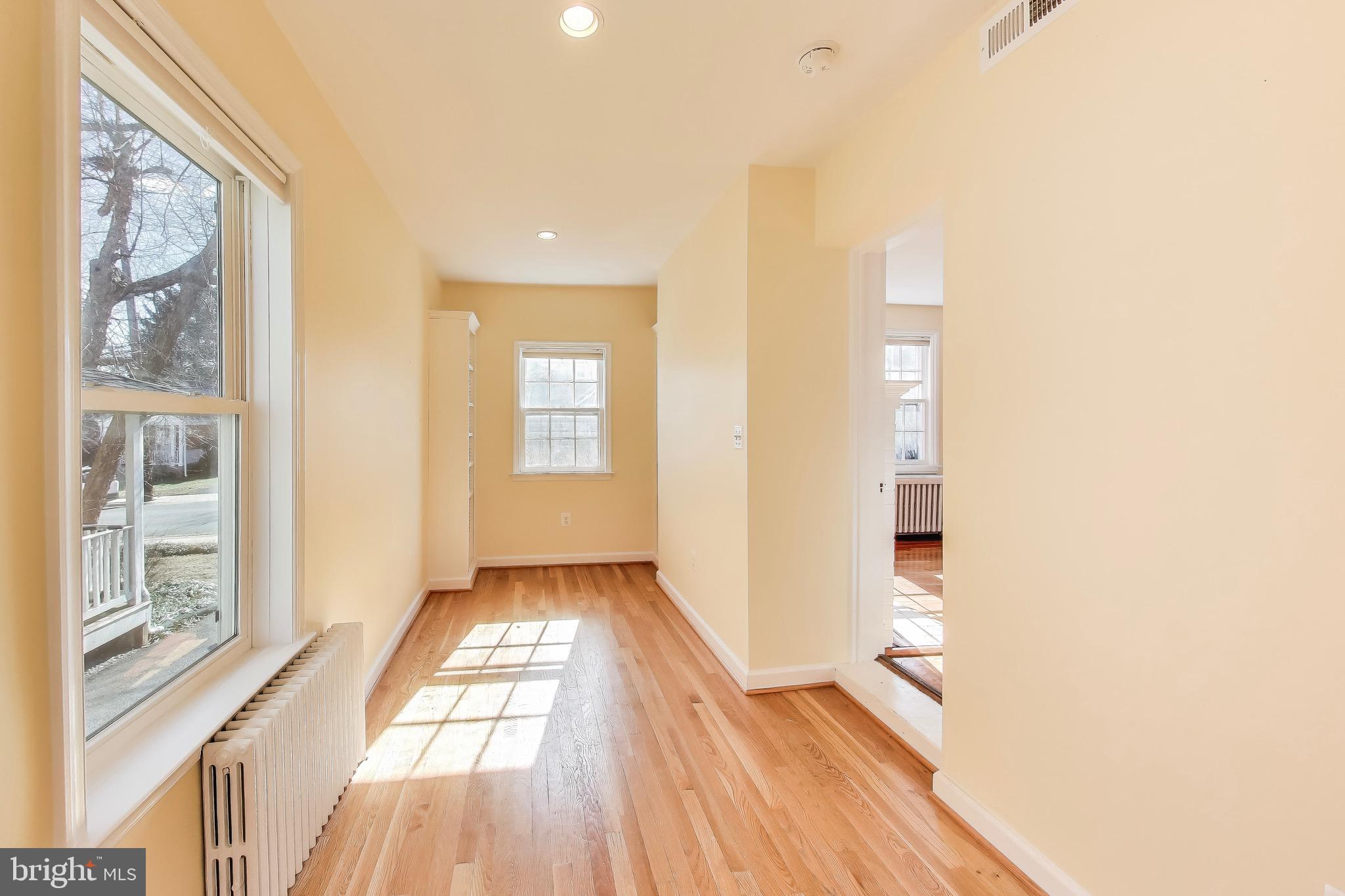 ROSEDALE PARK - Residential Lease