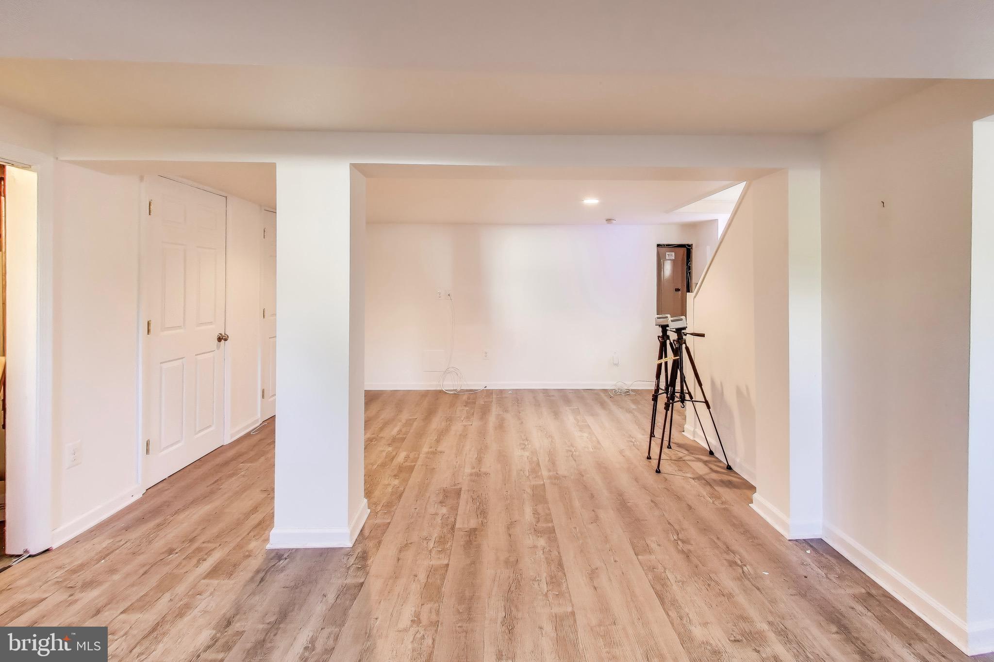 ROSEDALE PARK - Residential Lease