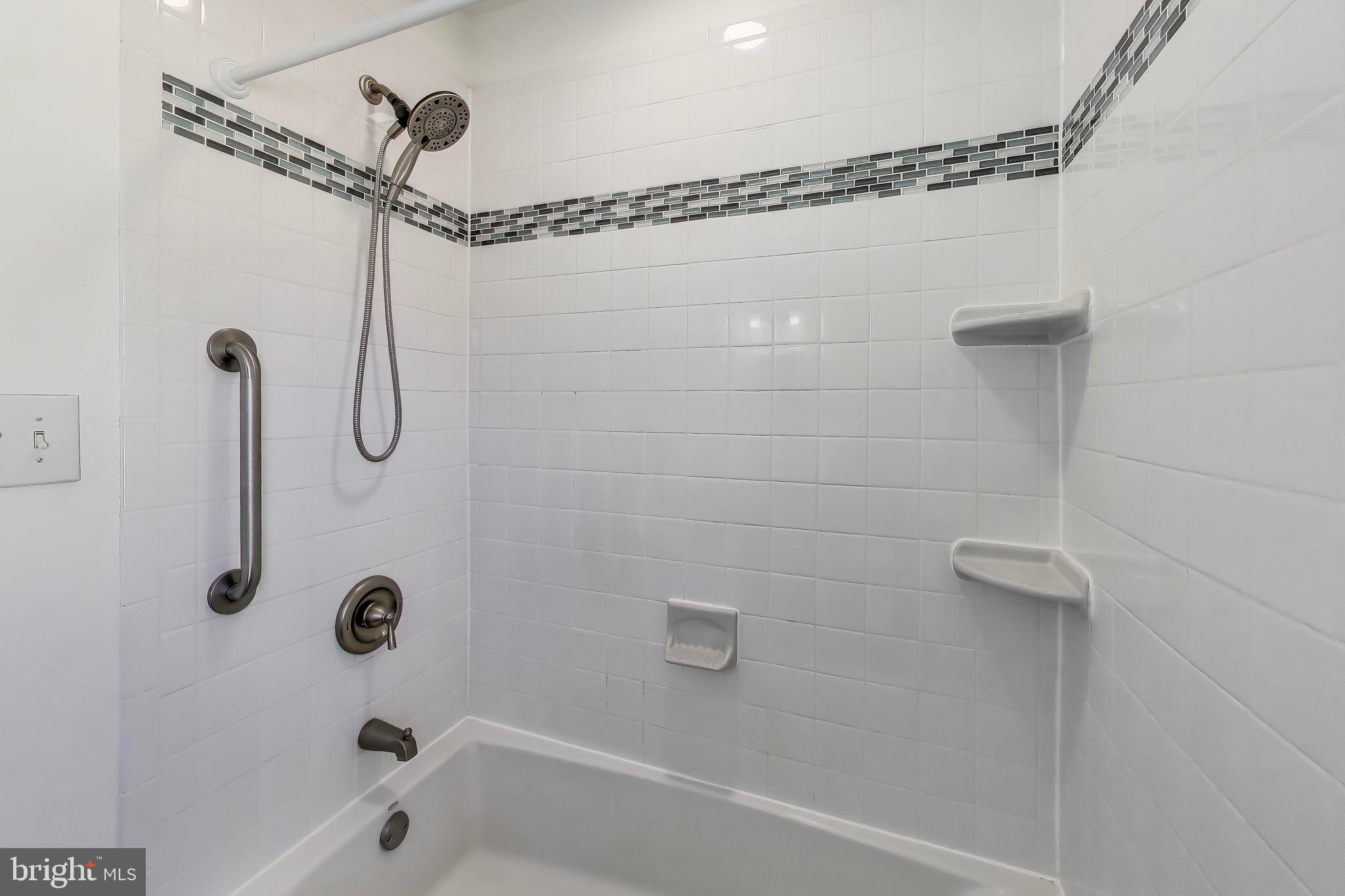 ROSEDALE PARK - Residential Lease