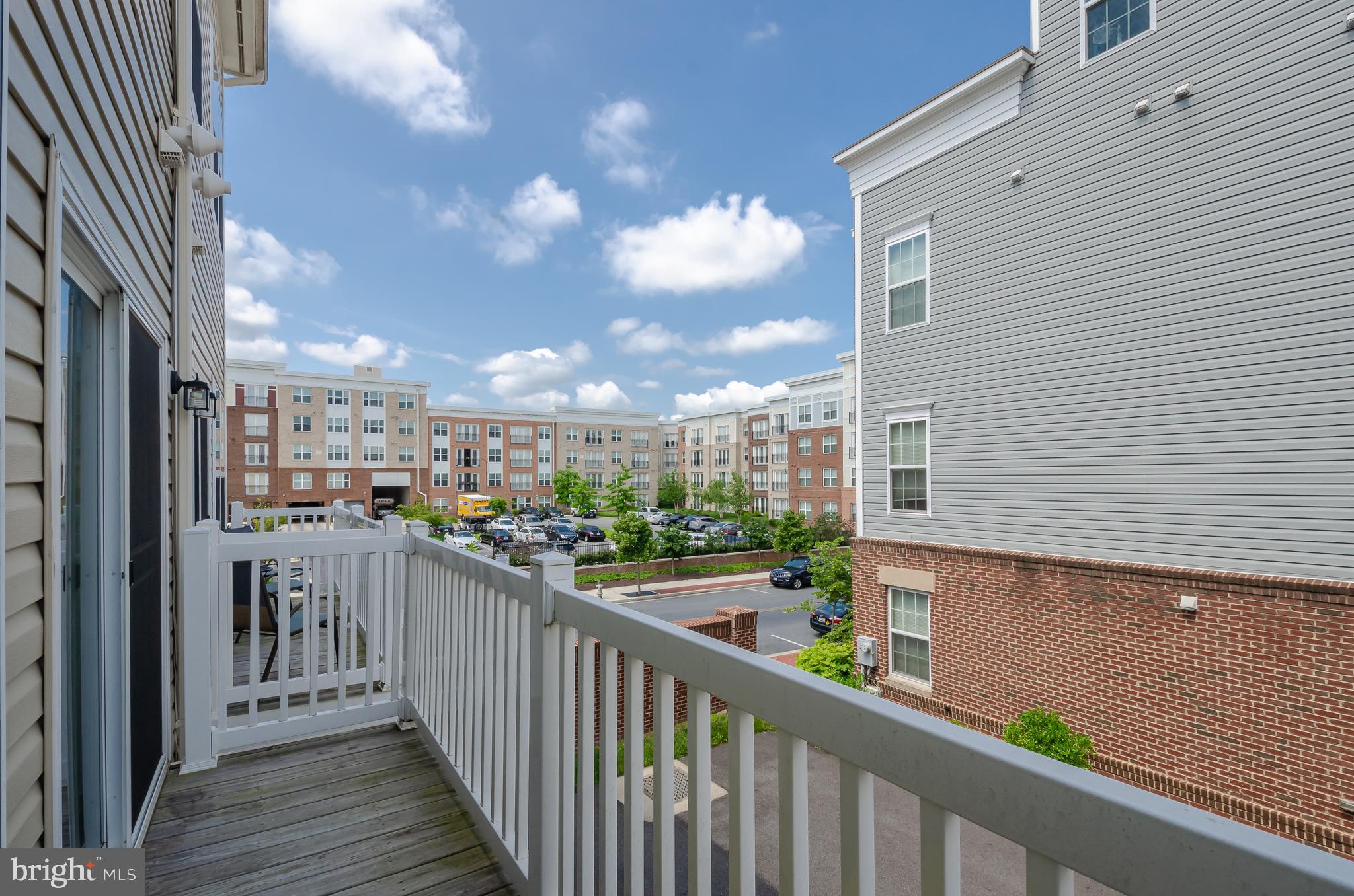 THE BRICK YARD - Residential