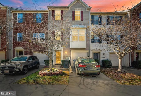 Townhouse For Sale - 7224 Mockingbird Circle<br/> GLEN BURNIE, MD 21060