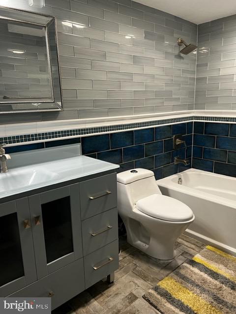 FOUNTAINS AT MCLEAN - Residential Lease