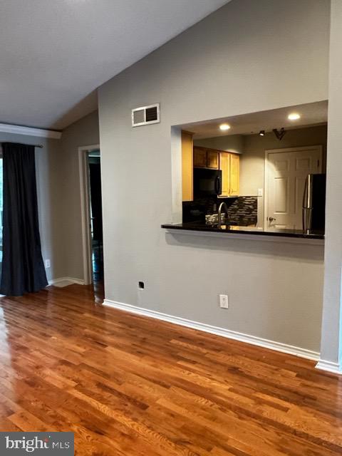 FOUNTAINS AT MCLEAN - Residential Lease