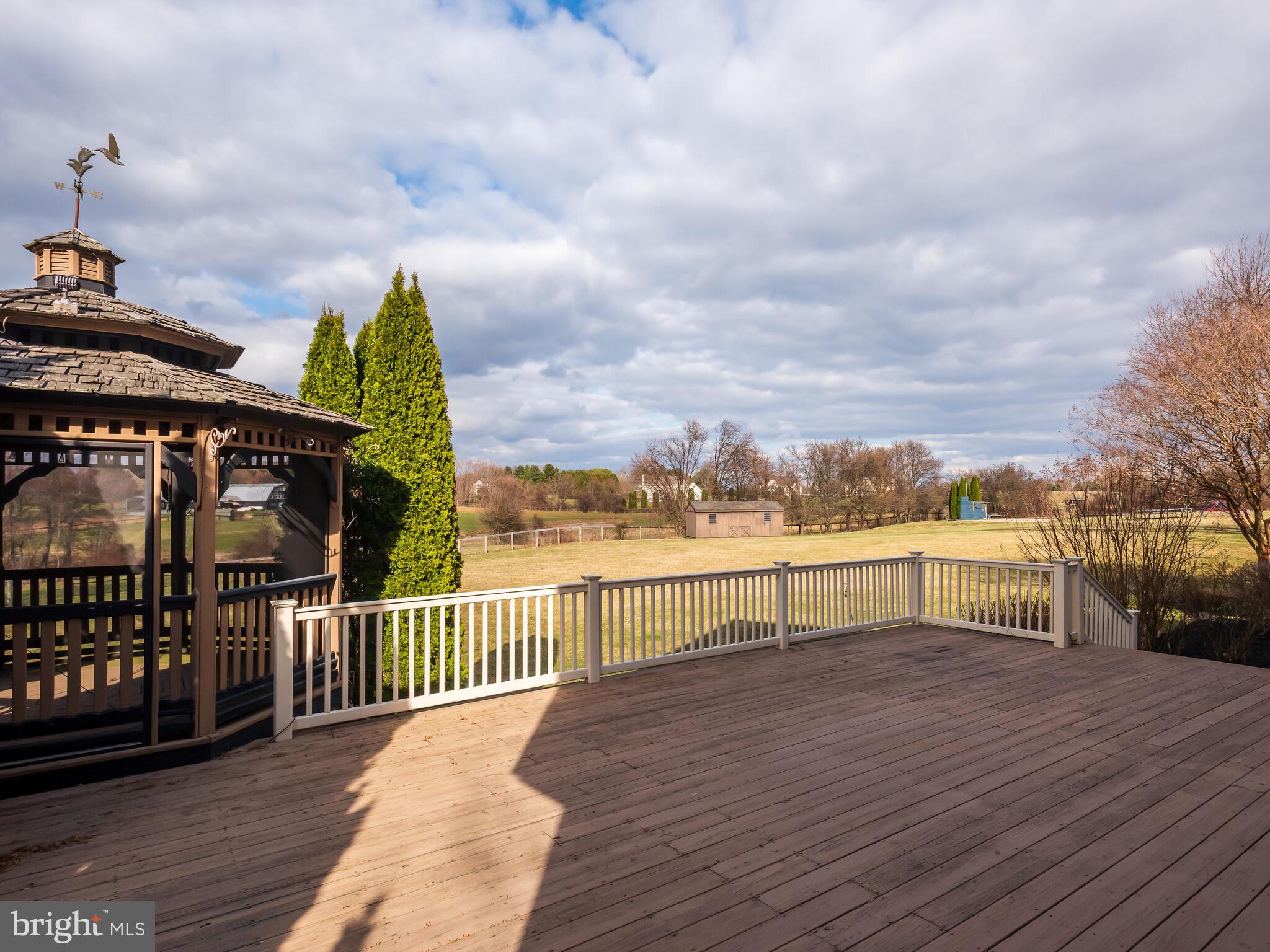 CHARLTON FARMS - Residential