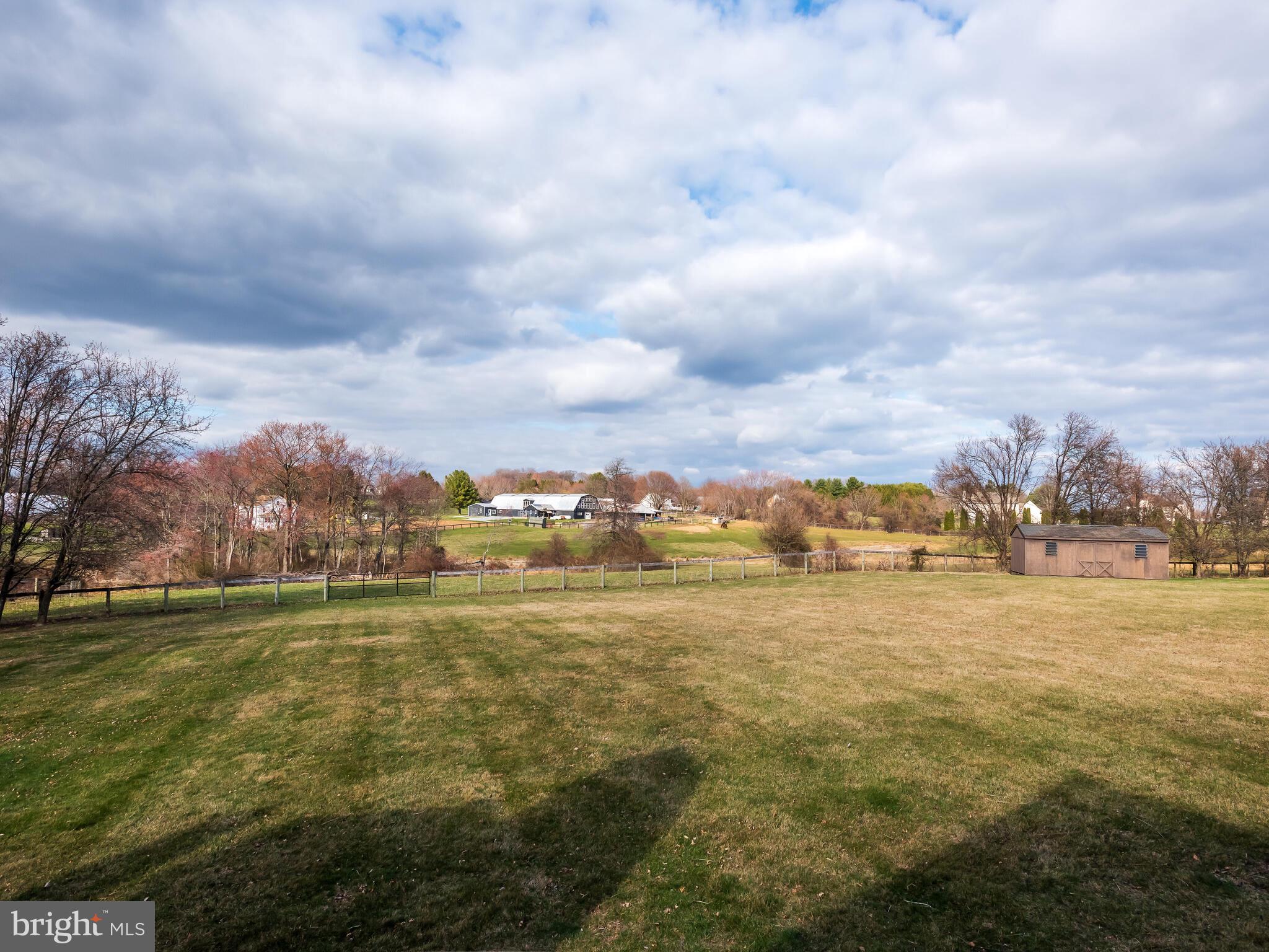 CHARLTON FARMS - Residential