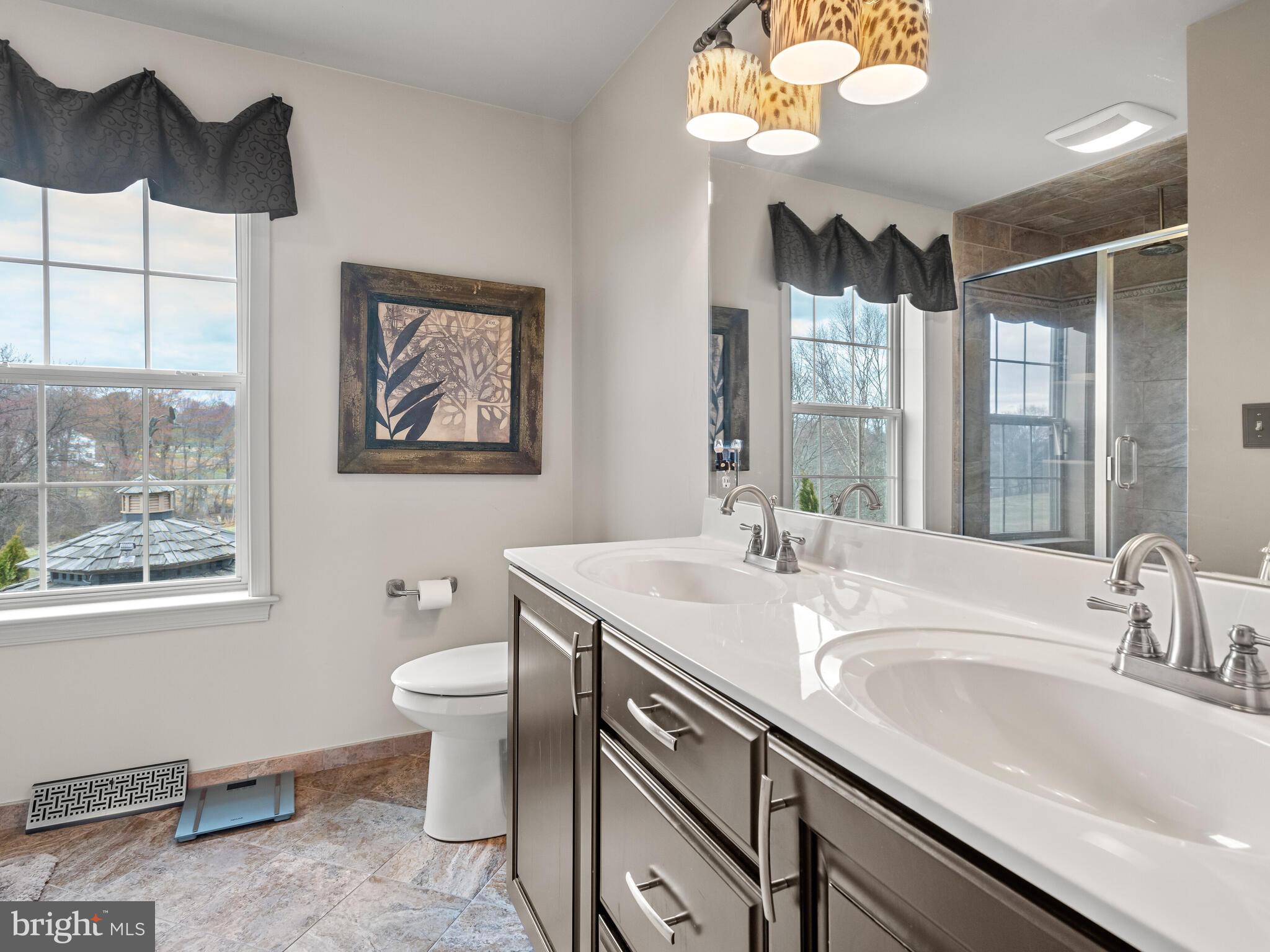 CHARLTON FARMS - Residential