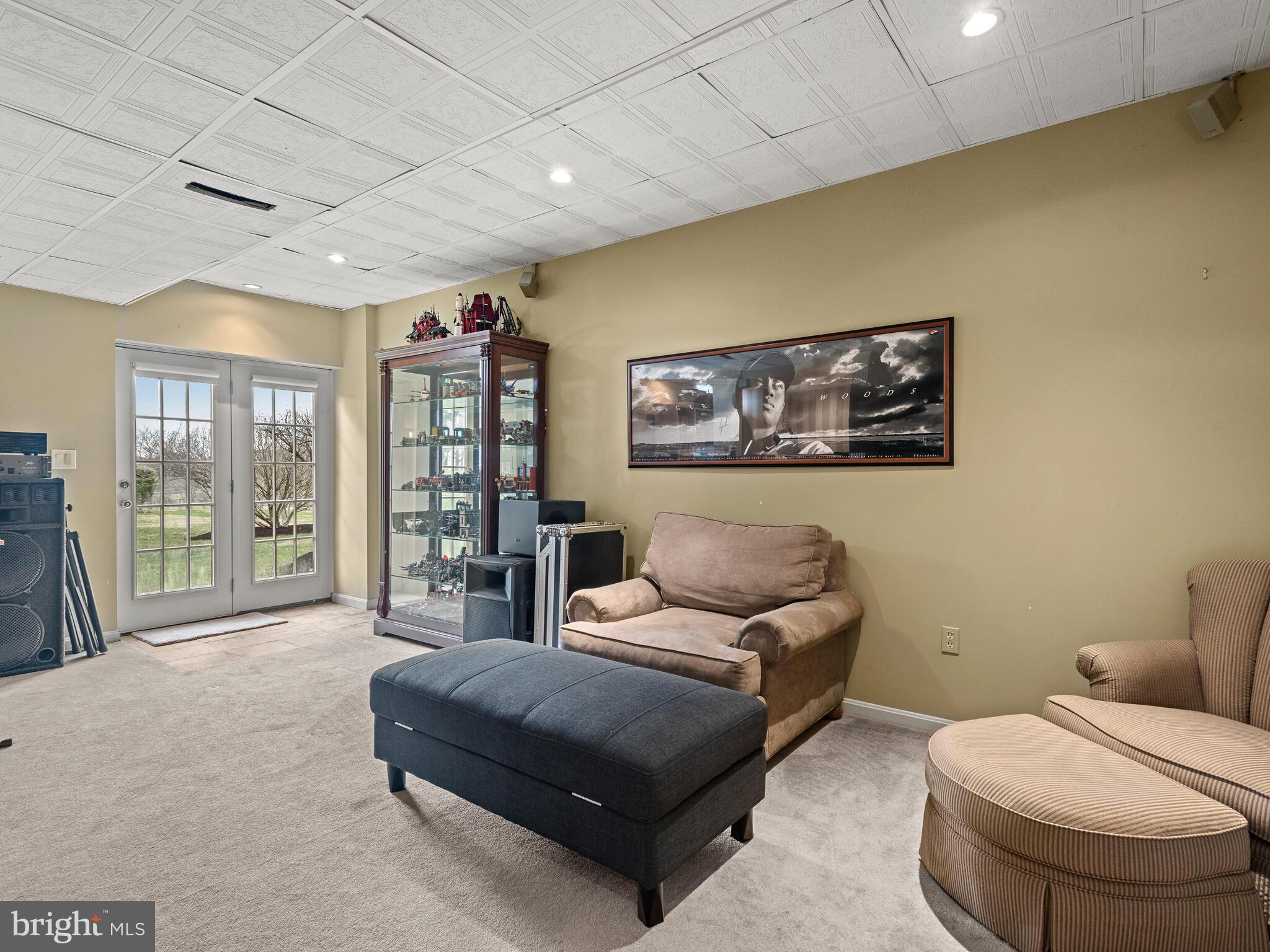 CHARLTON FARMS - Residential