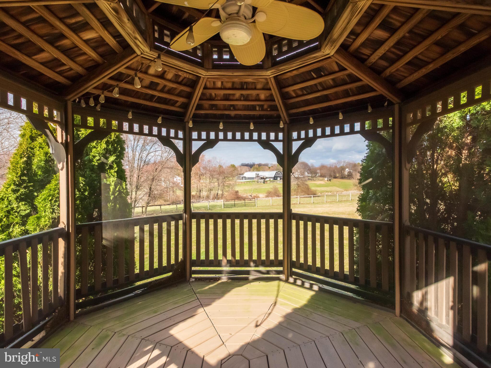 CHARLTON FARMS - Residential