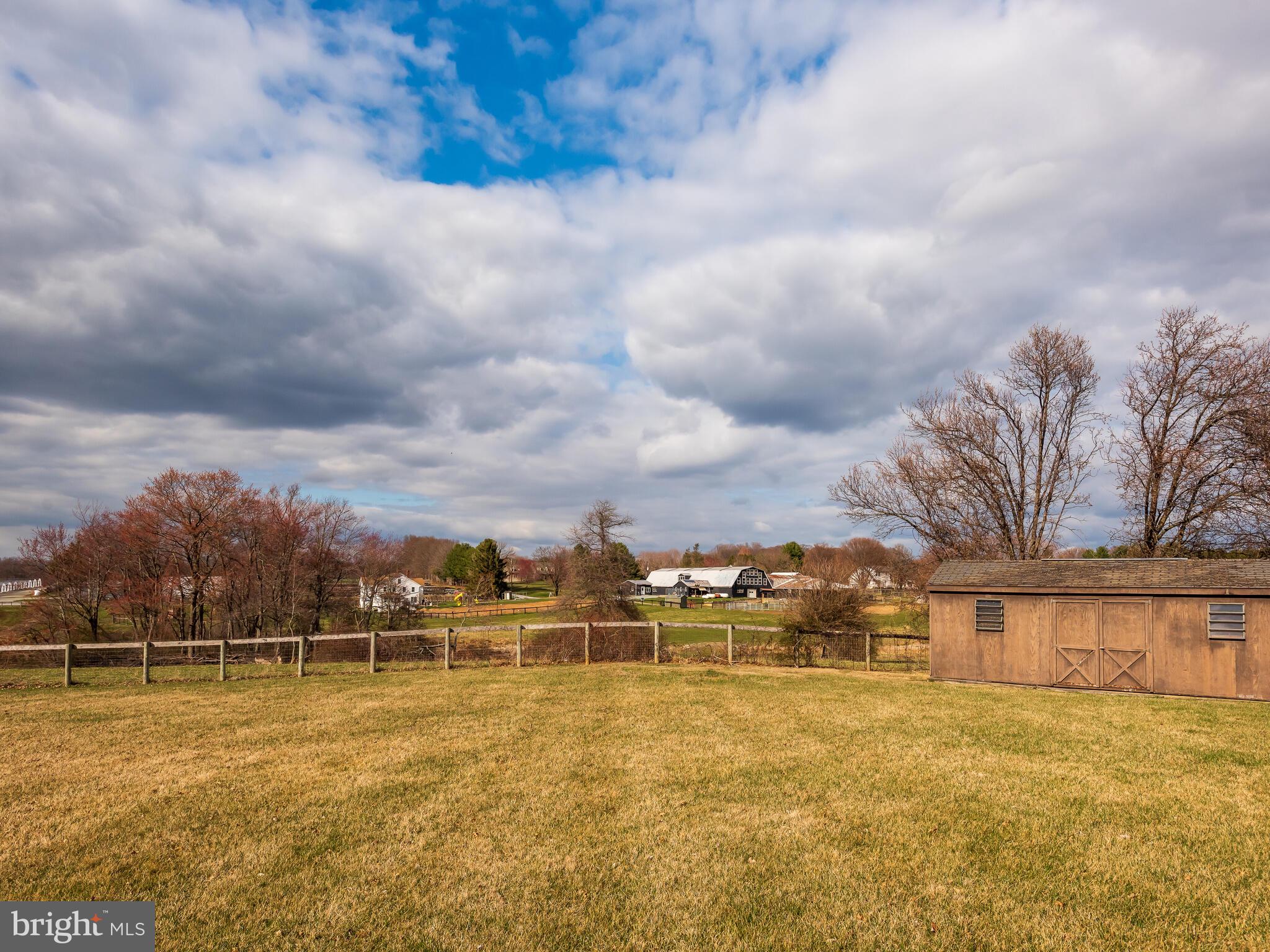 CHARLTON FARMS - Residential