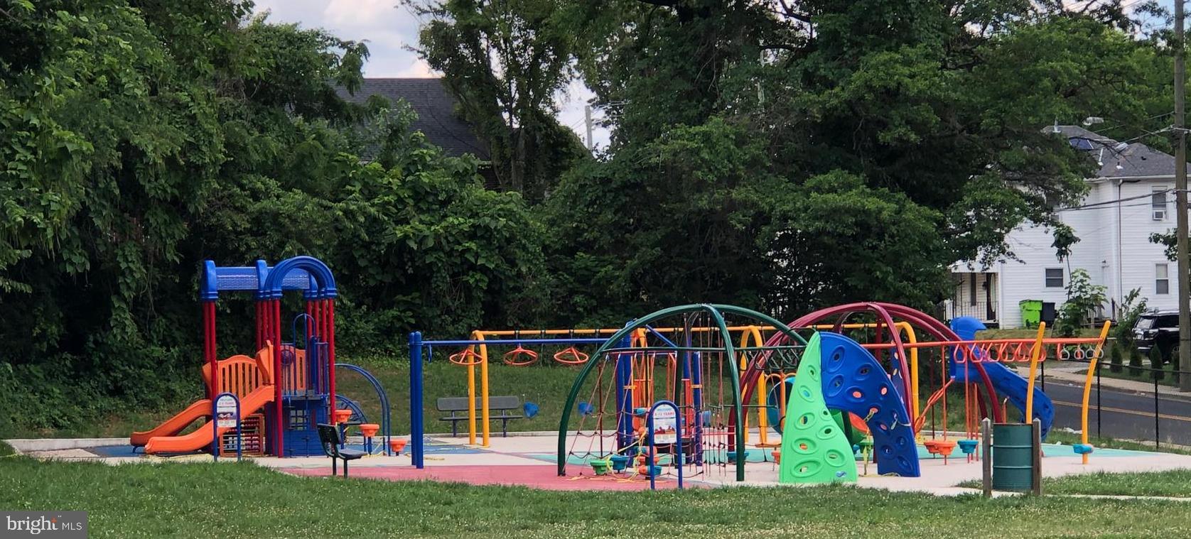 CAPITOL HEIGHTS - Residential