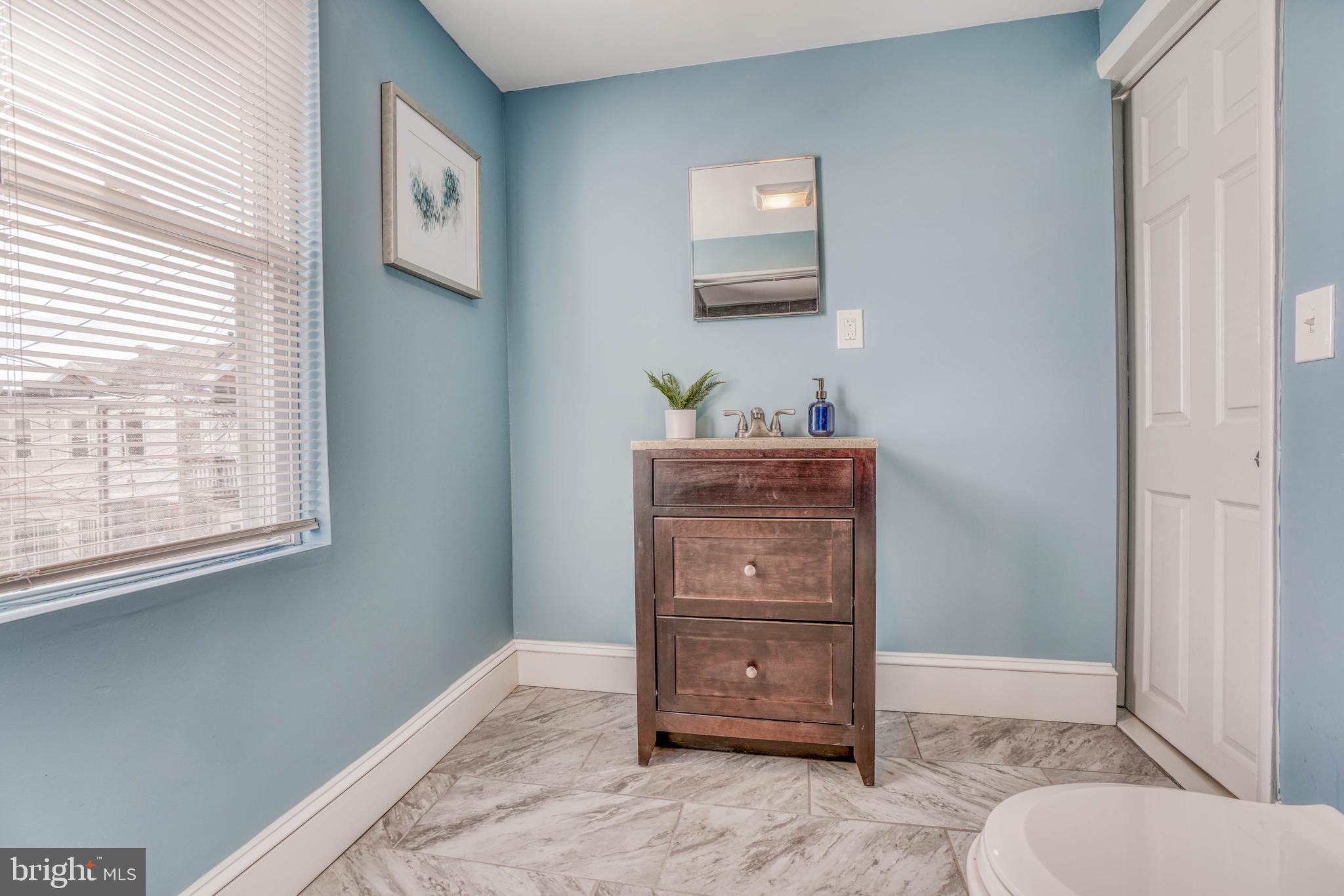 WASHINGTON VILLAGE - Residential