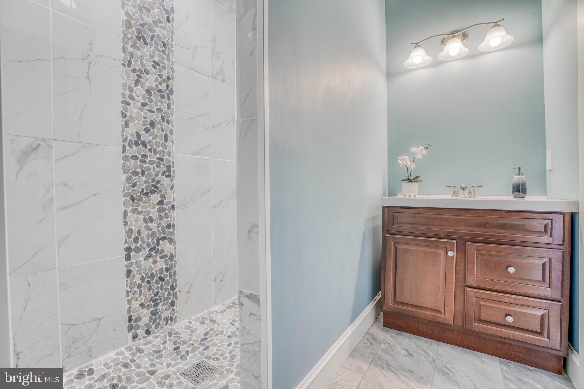 WASHINGTON VILLAGE - Residential