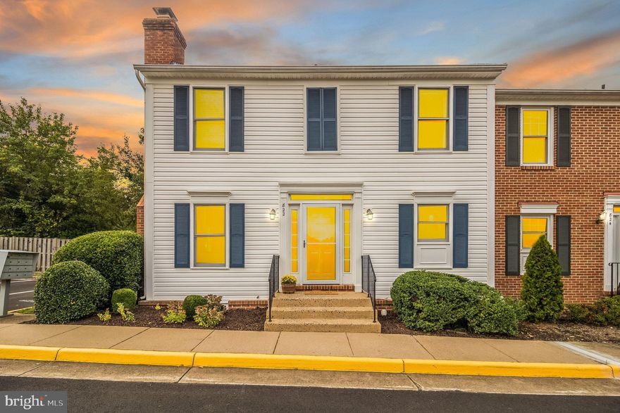 COME SEE THIS CHARMING 3 LEVEL, 3 BEDROOM, 2.5 BATHROOM HOME LOCATED IN SOUGHT AFTER DOWNTOWN FREDERICKSBURG! FEATURING A FINISHED BASEMENT WITH A FULL BATHROOM, A FIREPLACE ON MAIN LEVEL, AND 3 BEDROOMS/1 BATHROOM ON THE UPPER FLOOR. WALK TO THE CANAL PATH, DOG PARK AND DOWNTOWN FREDERICKSBURG ALL WITHIN MINUTES OF THE FRONT DOOR! THE HOUSE IS ALSO ACROSS THE STREET FROM COSSEY BOTANICAL PARK WITH A COMMUNITY GARDEN AND FISHING POND. JUST AROUND THE CORNER IS KENMORE PARK (MEMORIAL PARK) FEATURING 2 PLAYGROUNDS, MULTIPLE TENNIS COURTS, AND SEVERAL PICKLE BALL COURTS. THIS IS A MOVE IN READY HOME IN AN EXCELLENT LOCATION. COME SEE IT BEFORE IT IS GONE!