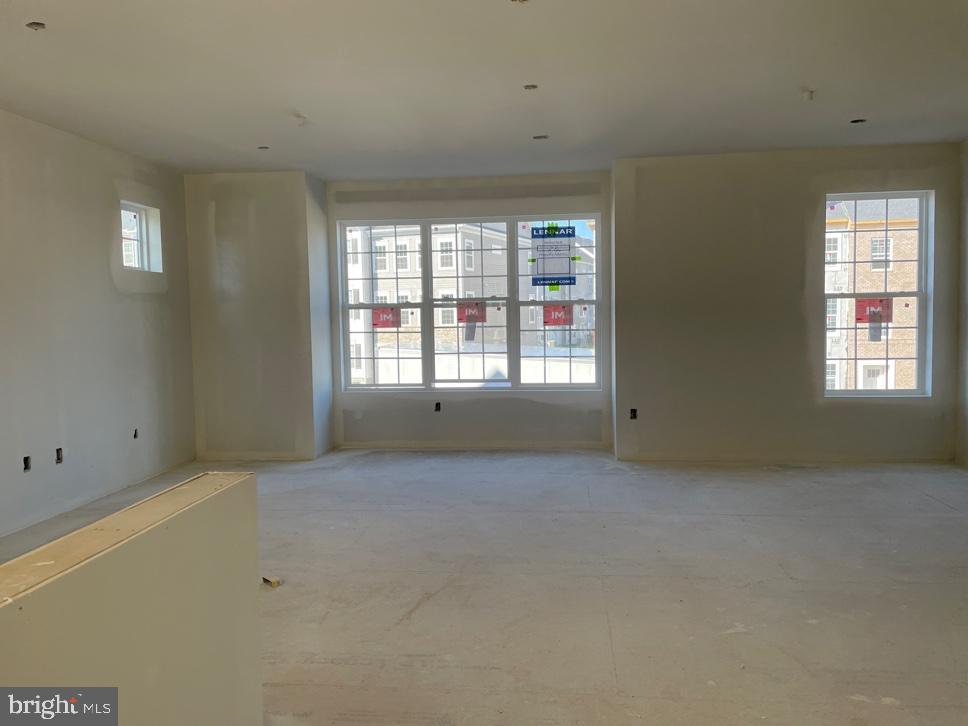 PATAPSCO GLEN - Residential Lease