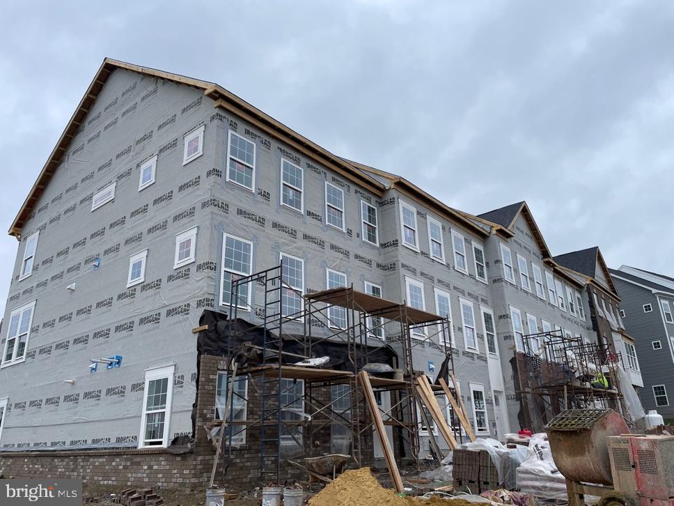 PATAPSCO GLEN - Residential Lease