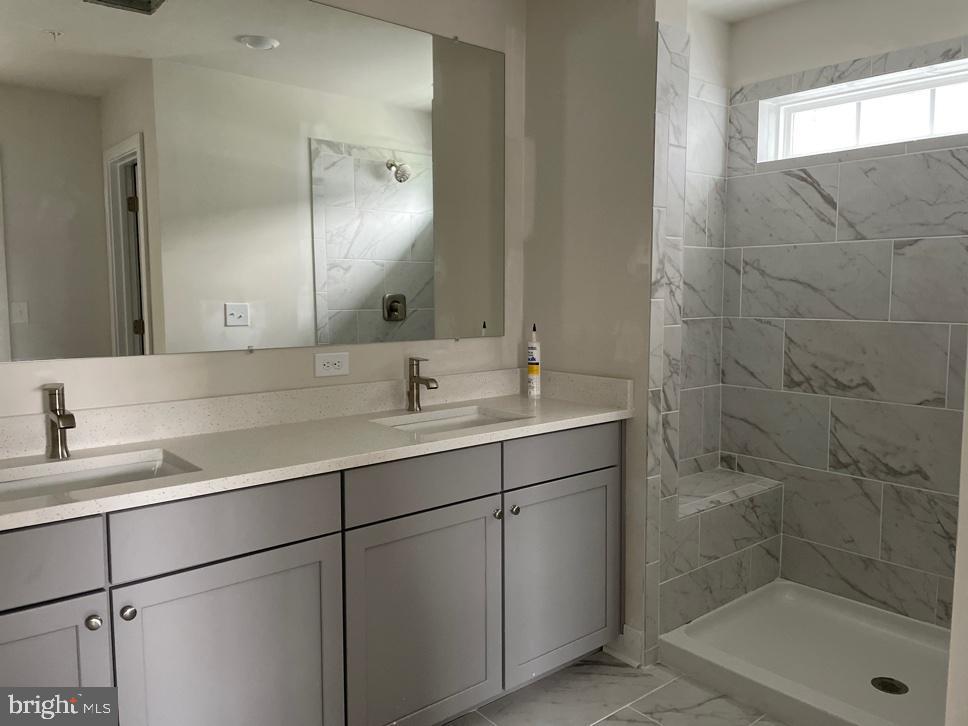 PATAPSCO GLEN - Residential Lease