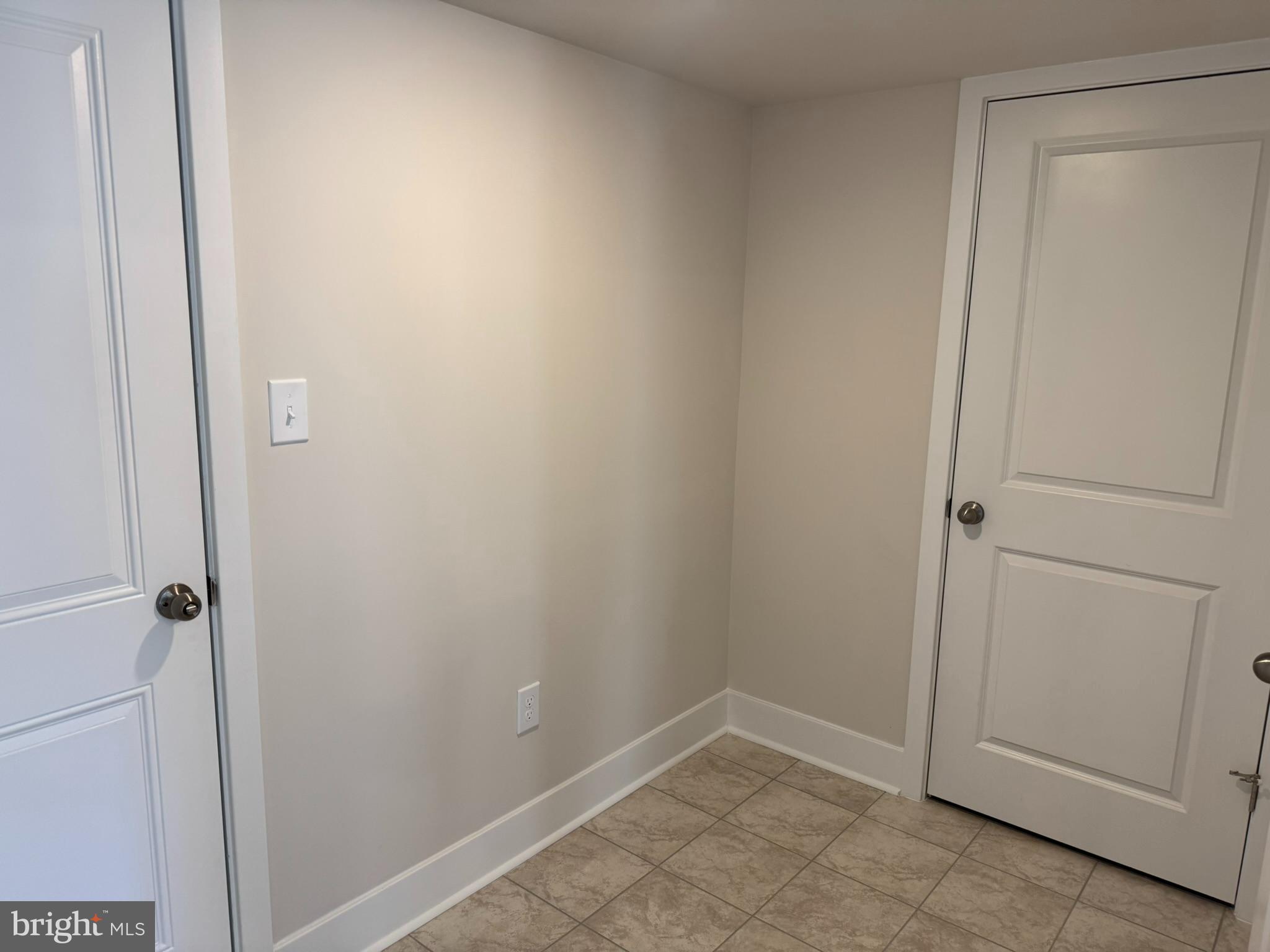 PATAPSCO GLEN - Residential Lease