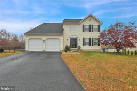 910 CLOVER LANE GILBERTSVILLE PA 19525