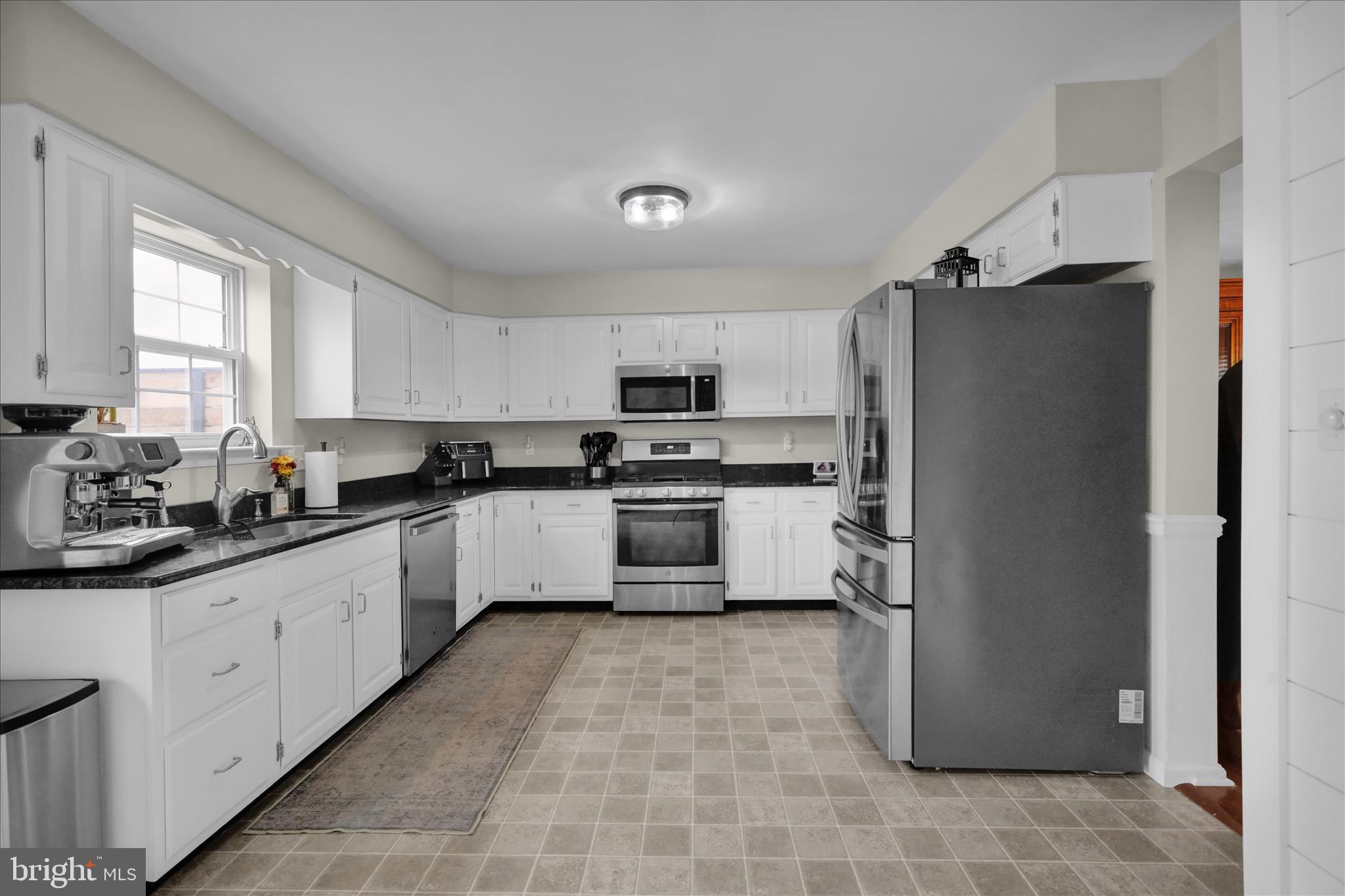 ESTATES OF WARWICK - Residential