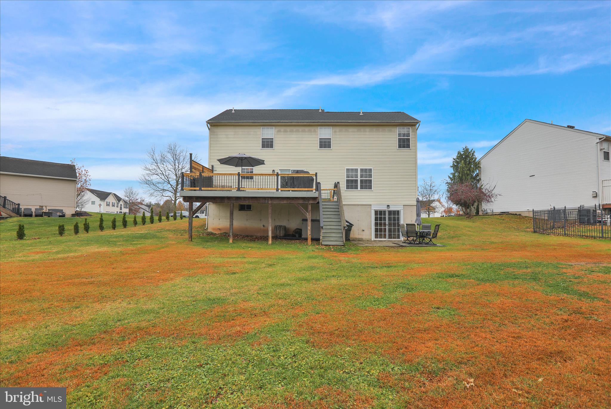 ESTATES OF WARWICK - Residential