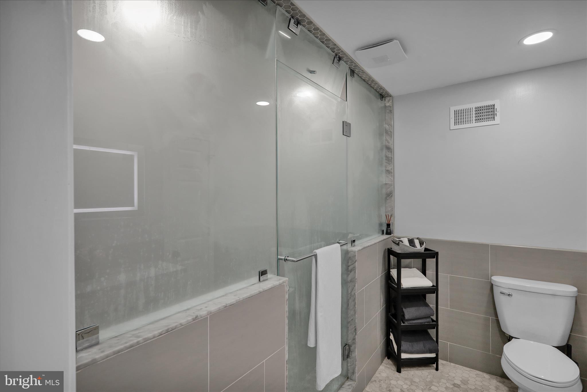 ESTATES OF WARWICK - Residential