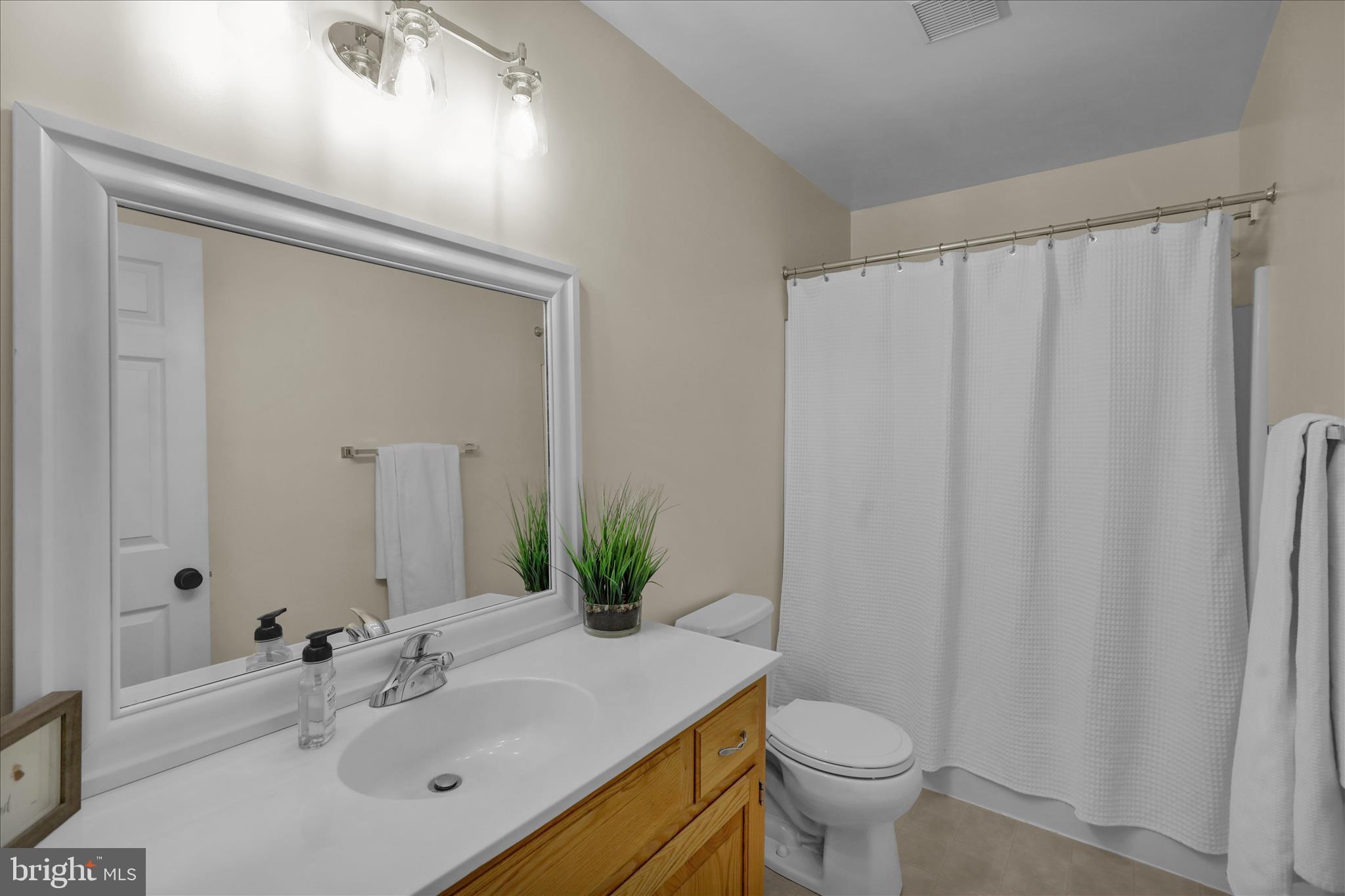 ESTATES OF WARWICK - Residential