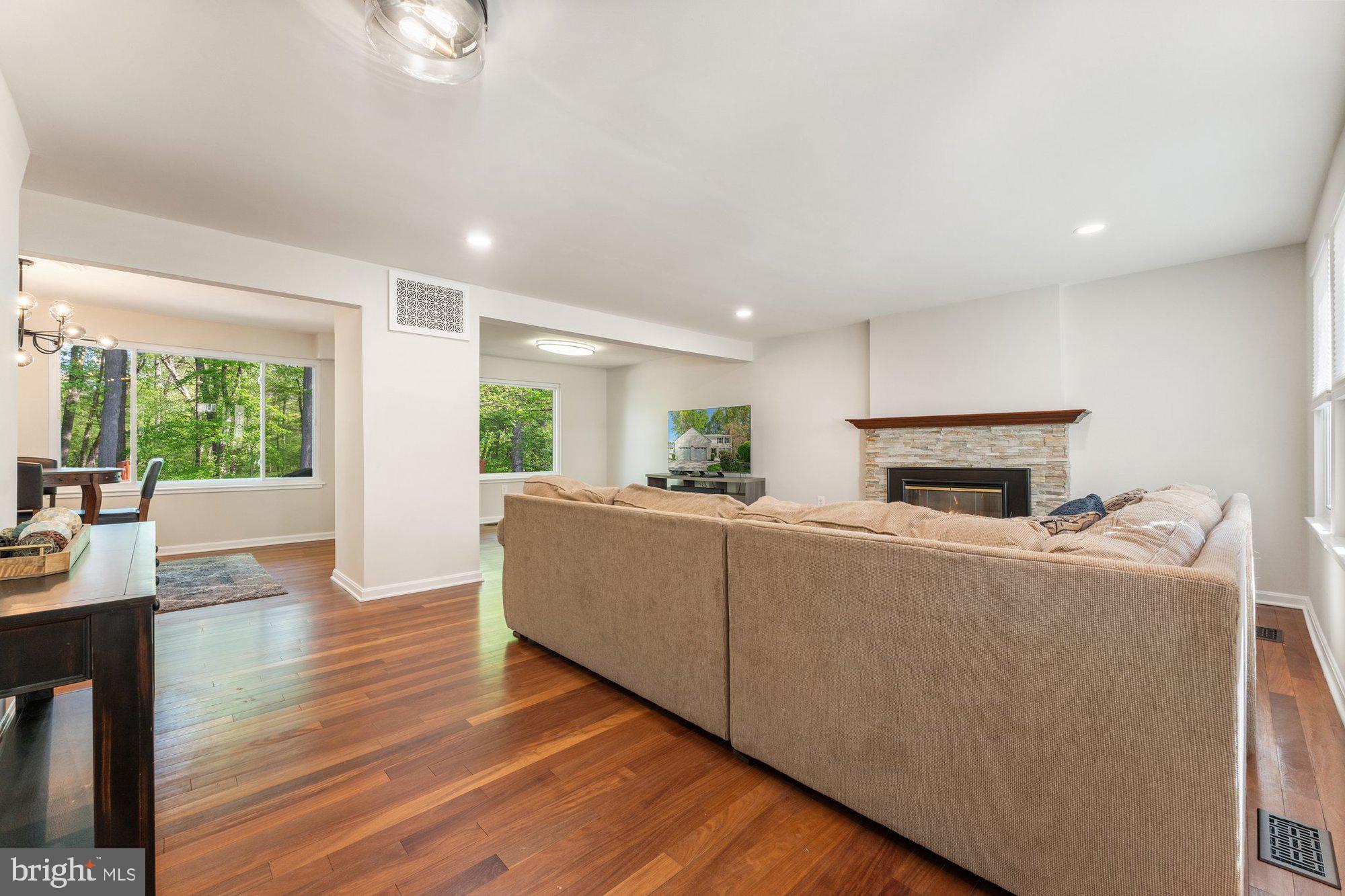 TYSONS WOODS - Residential