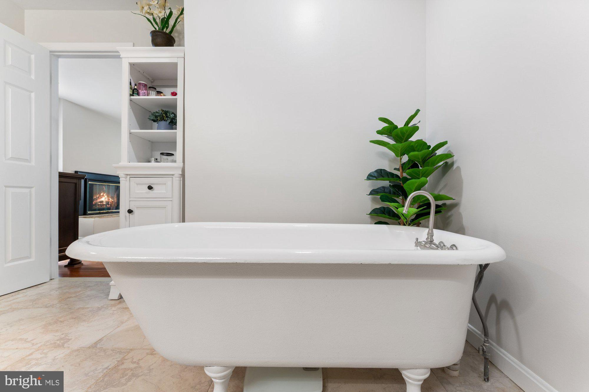 TYSONS WOODS - Residential