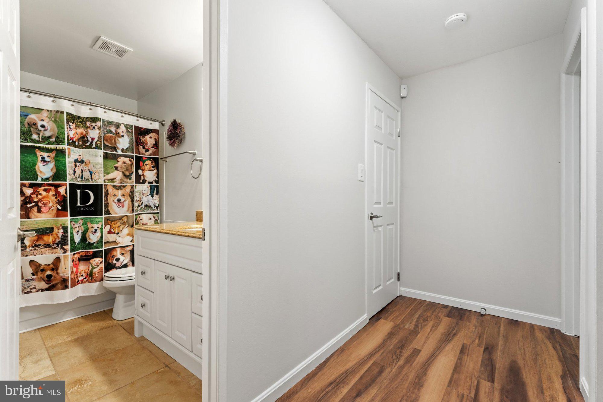 TYSONS WOODS - Residential