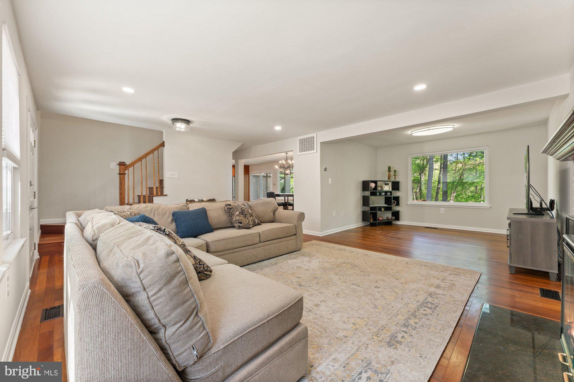 TYSONS WOODS - Residential